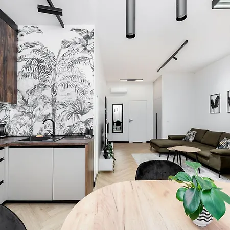 Kosciuszki Chic With Garden Apartment Krakow
