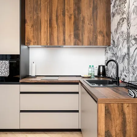 Kosciuszki Chic With Garden By Bookinghost *