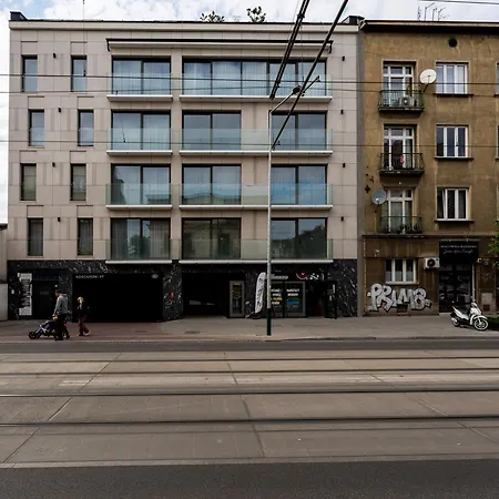 Kosciuszki Chic With Garden By Bookinghost