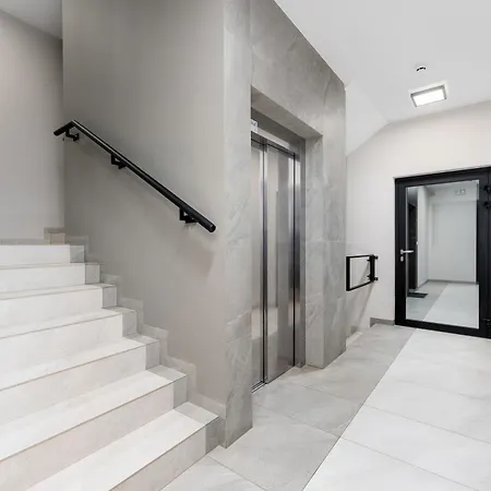 Kosciuszki Chic With Garden By Bookinghost *