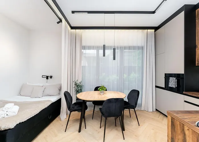 Apartman Kosciuszki Chic With Garden By Bookinghost