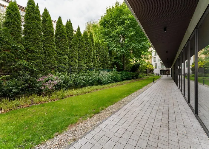 Daire Kosciuszki Chic With Garden By Bookinghost Krakow