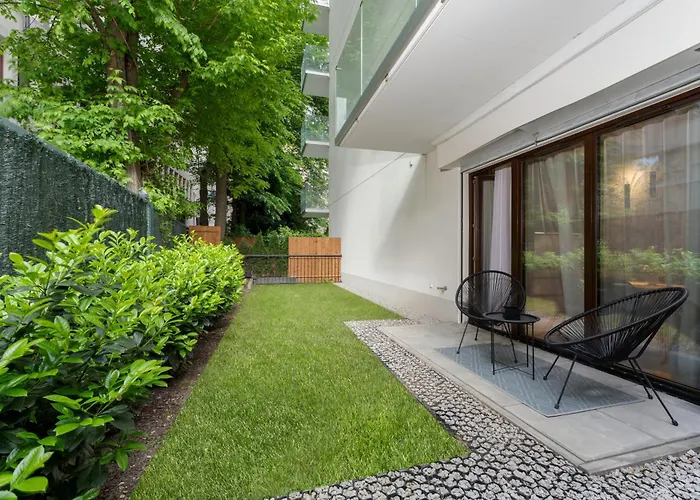 Kosciuszki Chic With Garden By Bookinghost Daire